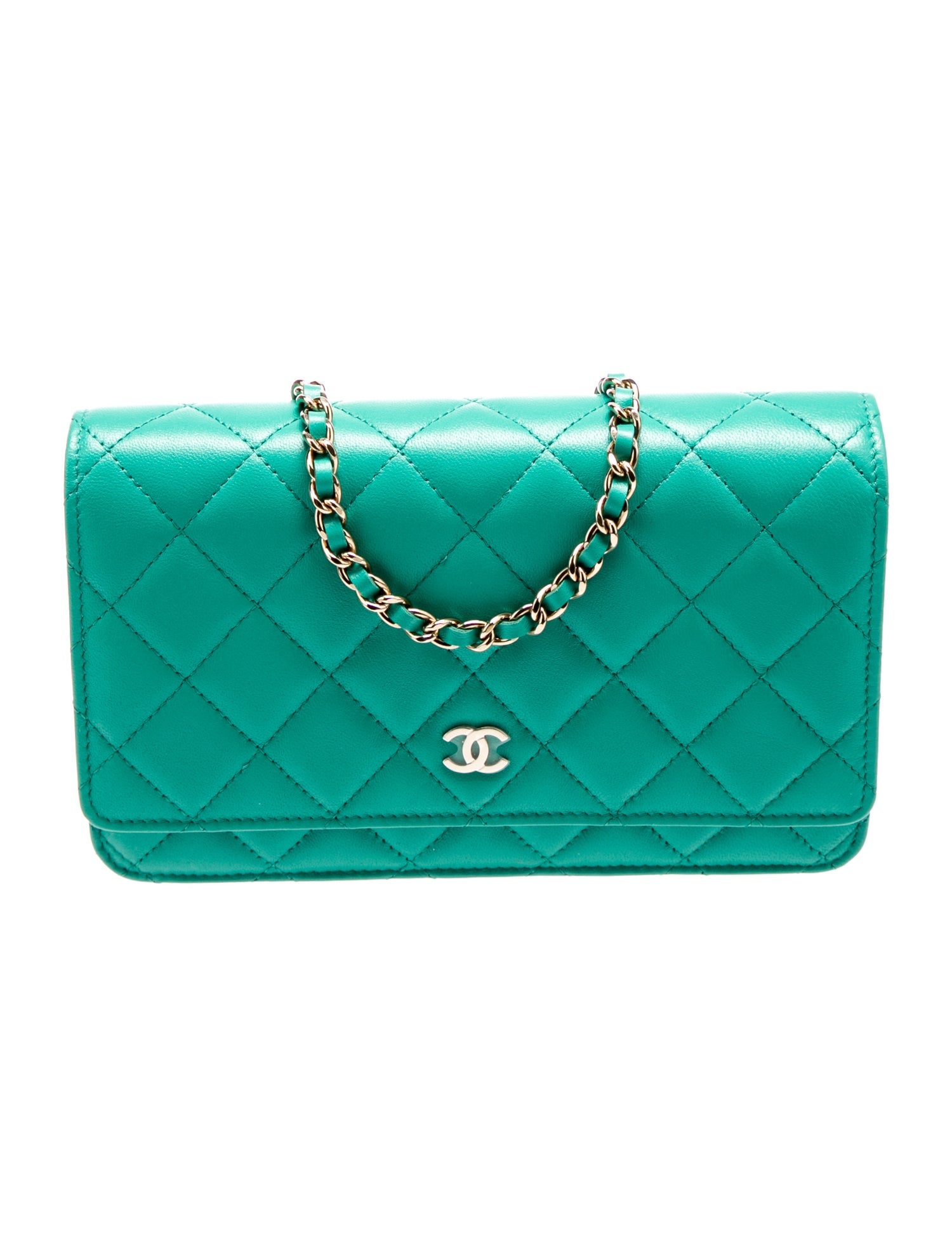 Chanel Quilted Classic Wallet On Chain